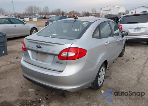 2013 Ford Fiesta Se z USA, uszkodzony, nr VIN 3FADP4BJXDM158364